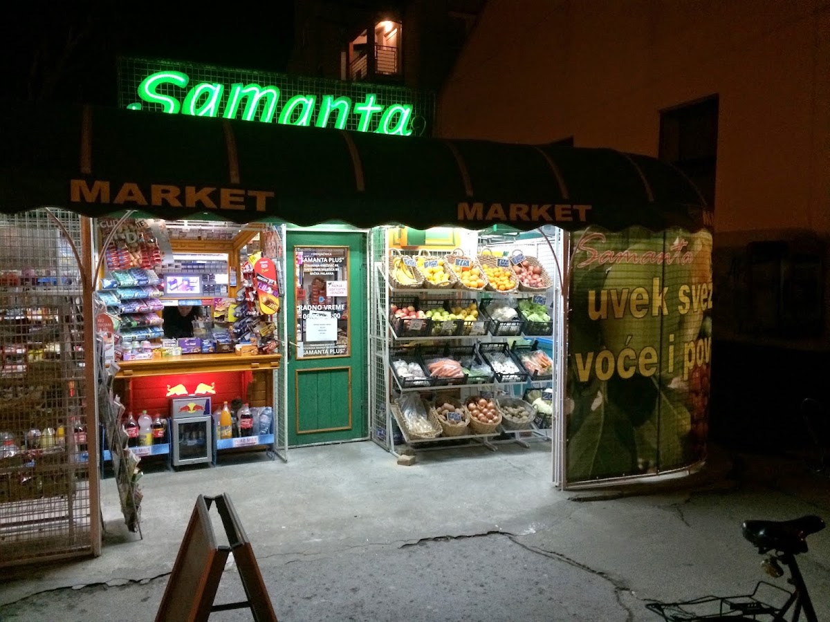Izlog — СТРАХИЊА КНЕЖЕВИЋ ПР ТРГОВИНСКО ЗАНАТСКА РАДЊА И МЕЊАЧНИЦА ''SAMANTA PLUS'' БАЧКА ПАЛАНКА, Бачка Паланка